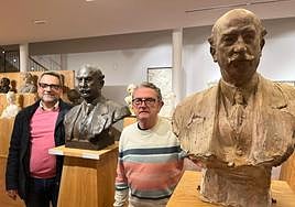 Candel y Trelis junto al busto de Alejandro Lerroux.