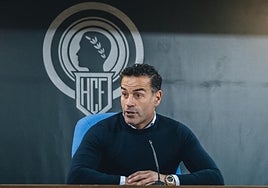 El director deportivo del Hércules Paco Peña.
