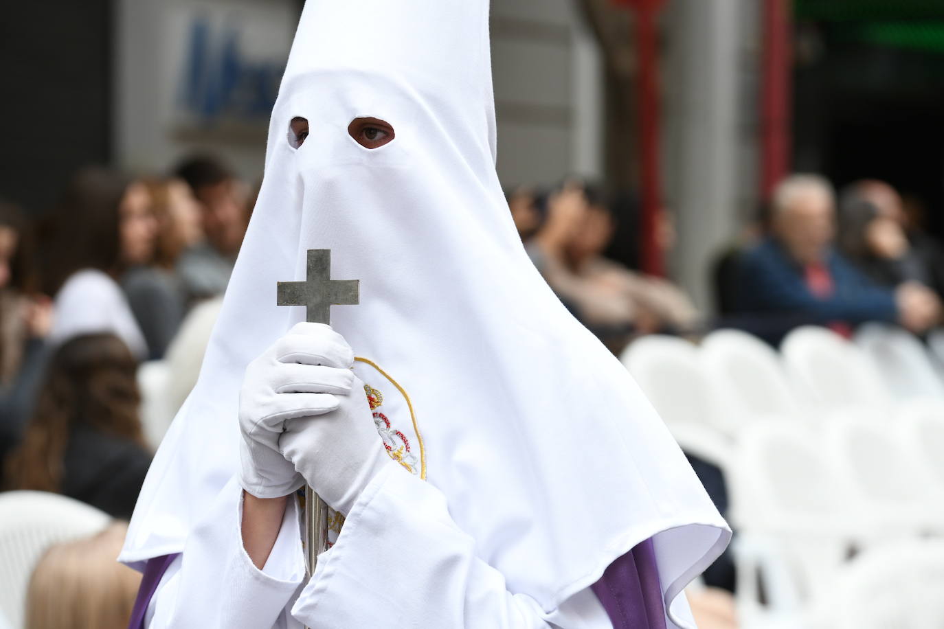 Palmas, ramas de olivo y los primeros pasos abren la carrera oficial de la Semana Santa alicantina