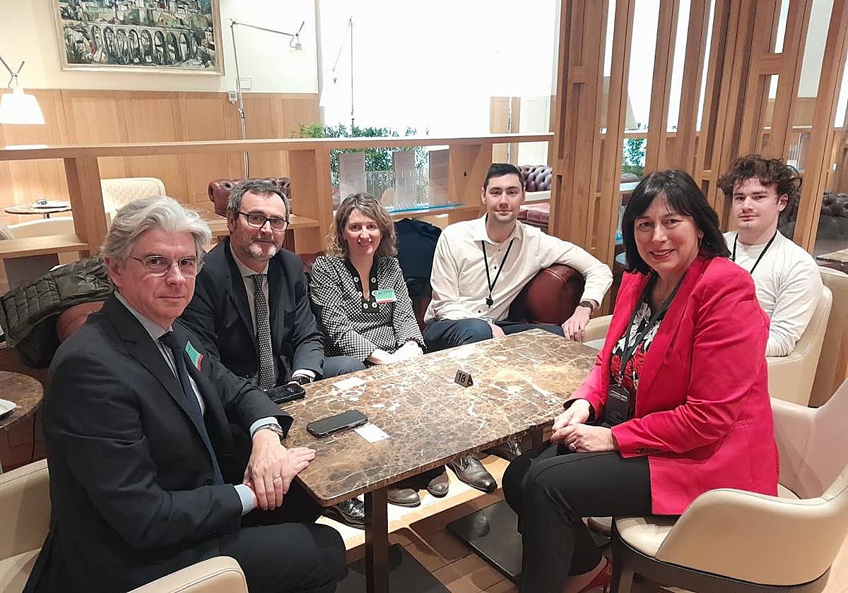 Felipe Carrasco, en primer término.