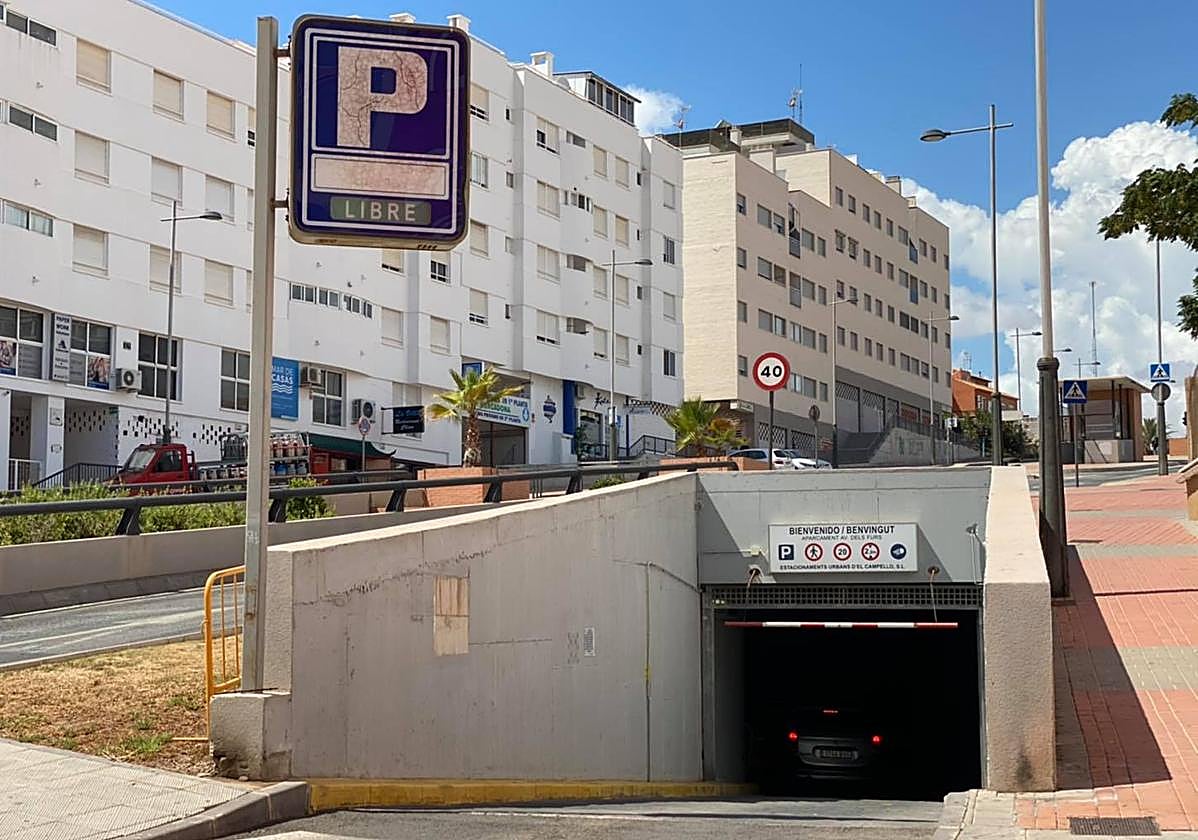 Acceso al parking Els Furs.