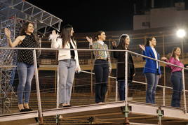 El primer ensayo de las candidatas a Bellea del Foc 2024, paso a paso
