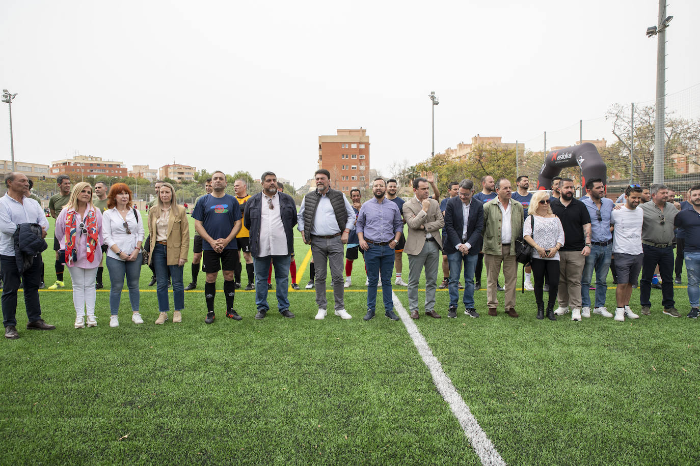 Así ha sido el partido de fútbol de Pueblo Gitano y Guardia Civil