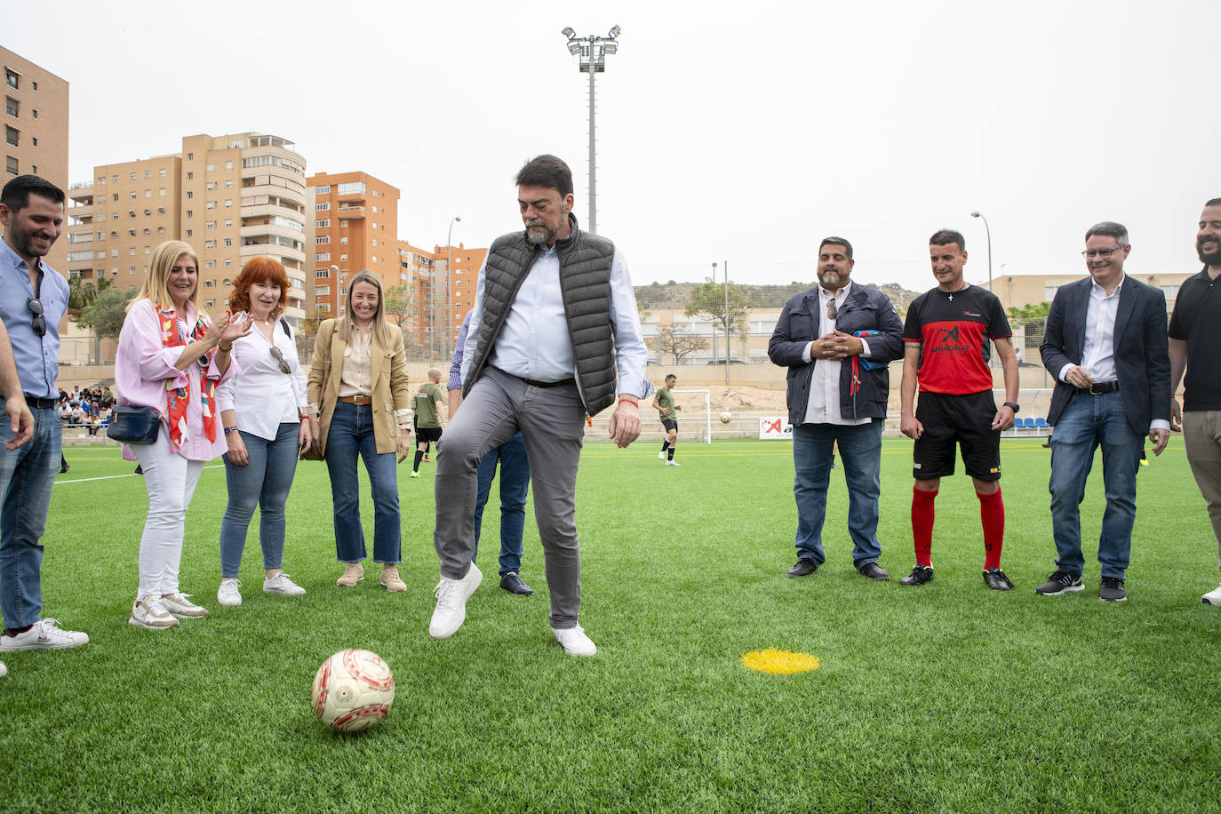 Así ha sido el partido de fútbol de Pueblo Gitano y Guardia Civil