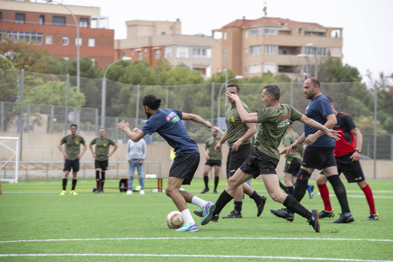 Así ha sido el partido de fútbol de Pueblo Gitano y Guardia Civil