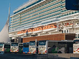 Un crucero desde la costa de Alicante.