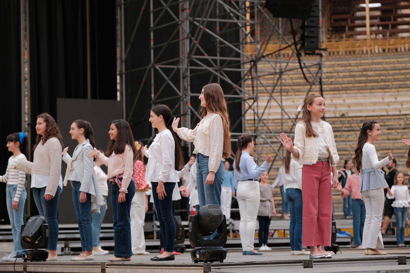 Arrancan los ensayos de la elección de la bellea del foc de Alicante