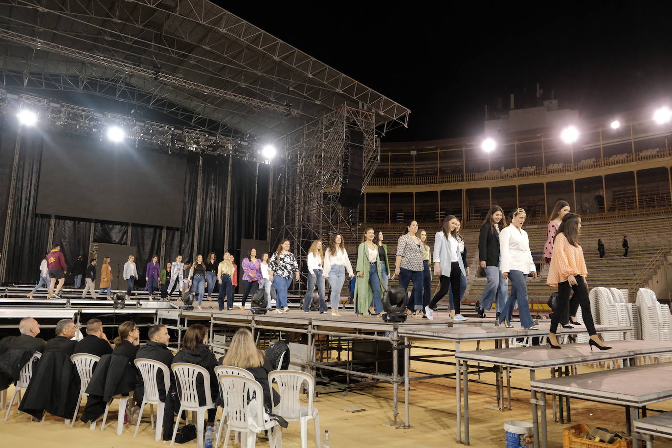 Arrancan los ensayos de la elección de la bellea del foc de Alicante