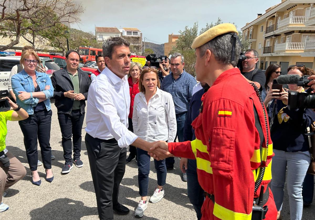 El president de la Generalitat, Carlos Mazón, en la zona afectada.