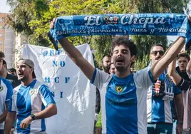 Protesta contra Enrique Ortiz a las puertas del Rico Pérez.