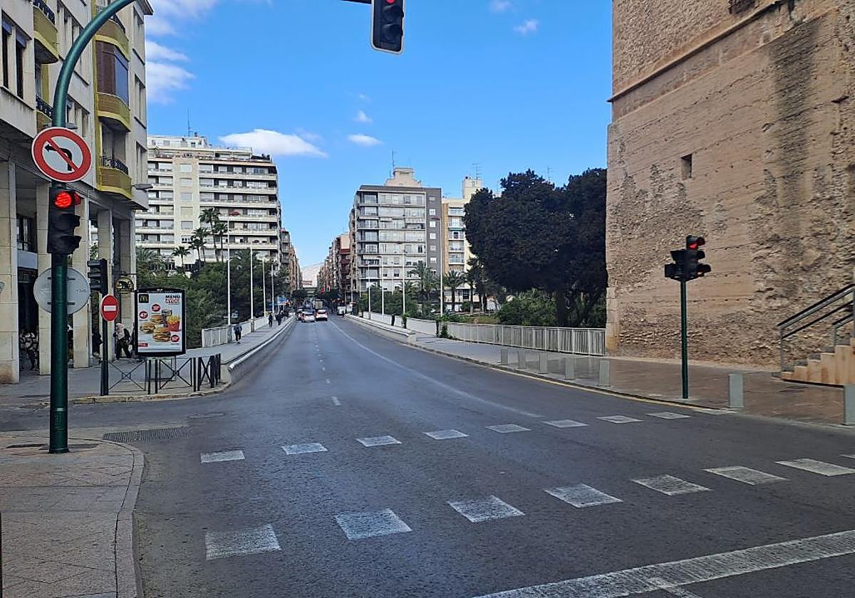 Uno de los puentes objeto del embellecimiento.