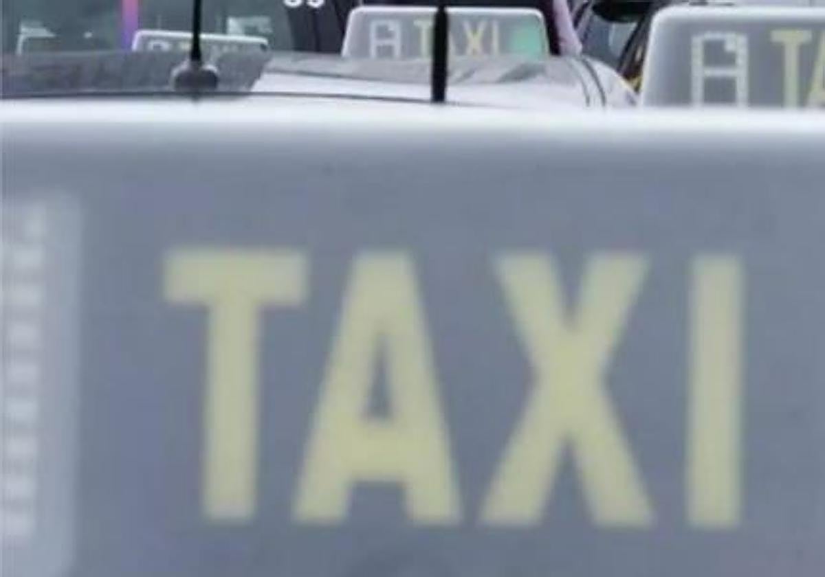 Taxis en una parada.