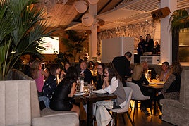 El restaurante Petímetre, en la Playa de San Juan, vuelve a abrir sus puertas