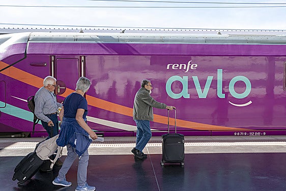 Avlo en la estación de Alicante.