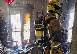 Imagen de archivo de un camión del Consorcio Provincial de Bomberos de la Diputación de Alicante.