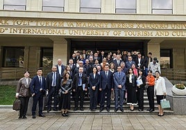 Responsalbes de la UA han mantenido diversas reuniones con las universidades de Asia Central para cerrar los convenios de colaboración.