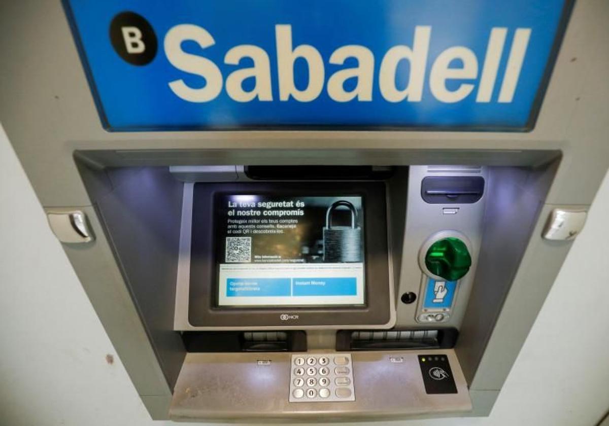 Cajero automático del Banco Sabadell.