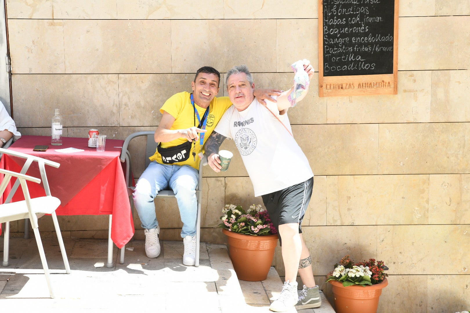 Ruta por las Cruces de Mayo de Alicante