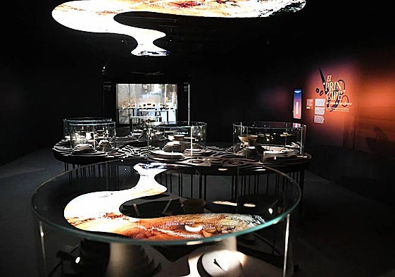 Exposición 'Dinastías' en el Marq de Alicante.