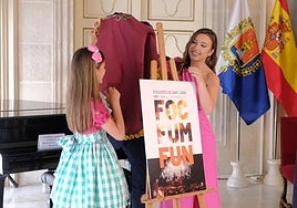 Las belleas del foc desvelan el cartel de las Hogueras de Alicante 2024.