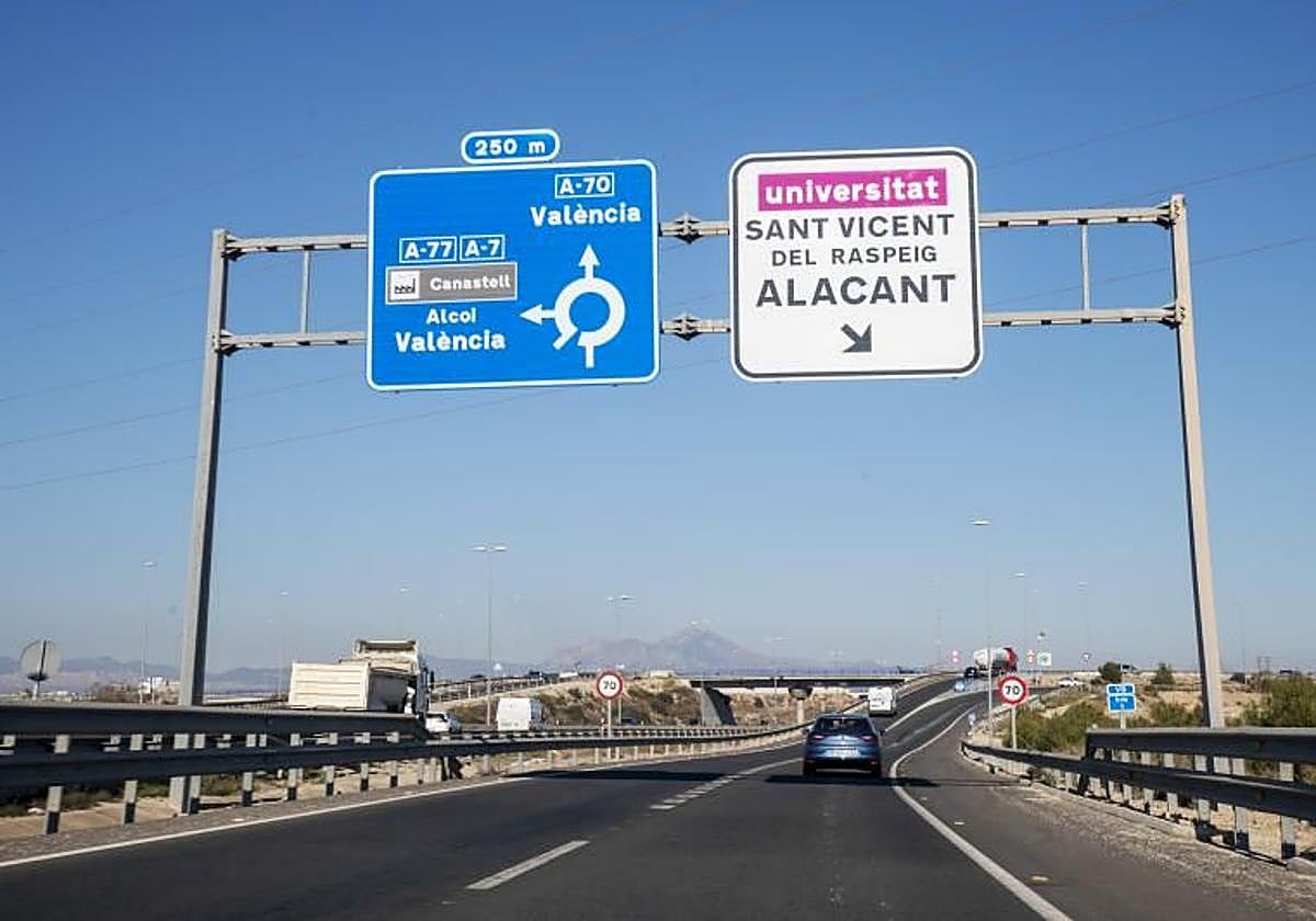 Autovía A-70, a su entrada a Alicante por la Universidad
