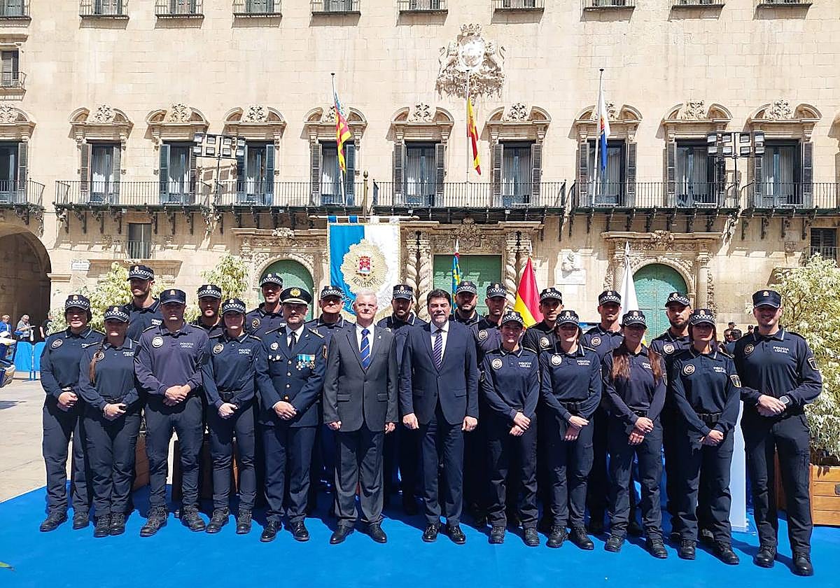 Acto del día de la policía local.