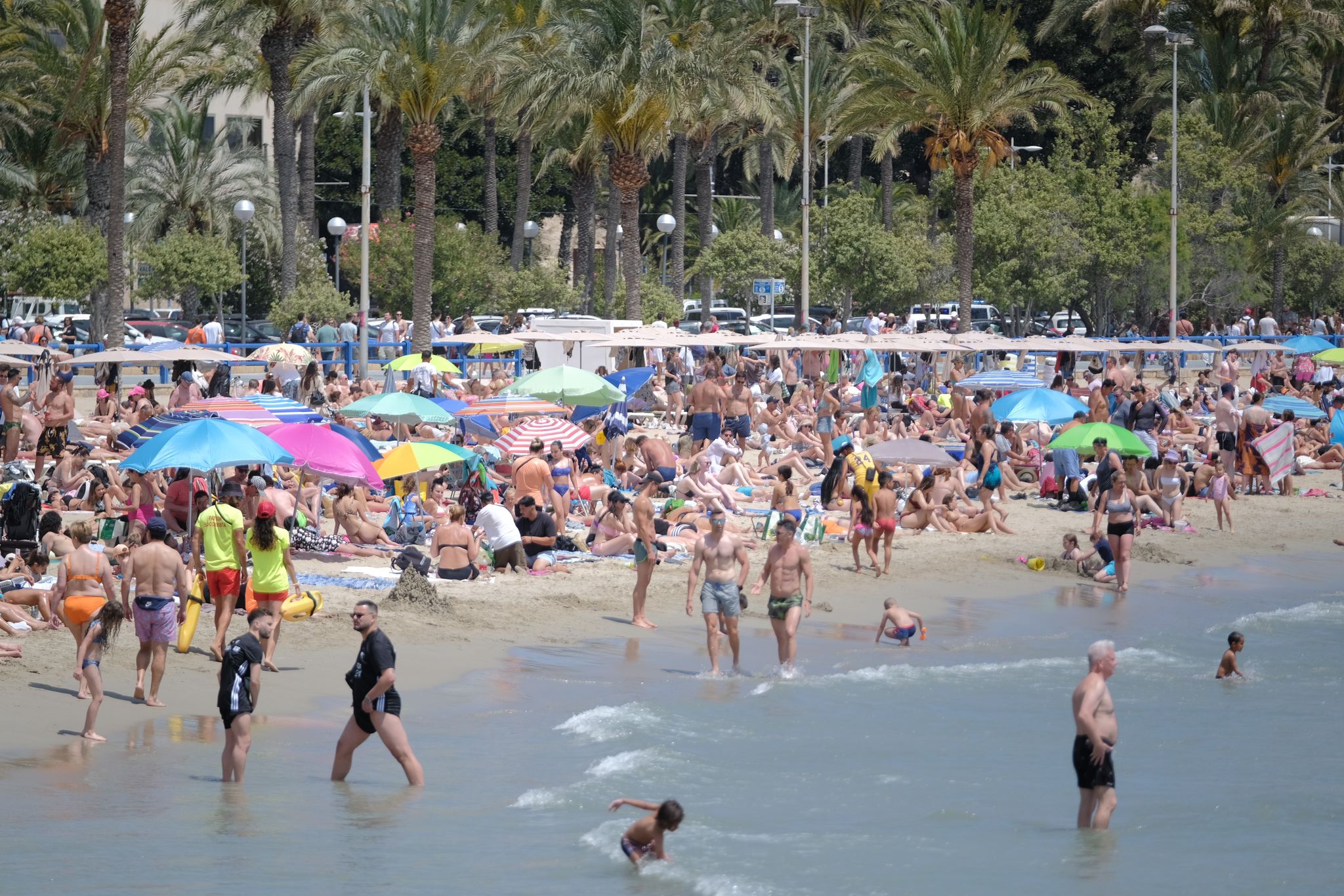 El Postiguet se llena hasta la bandera
