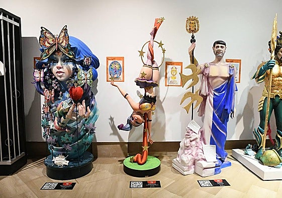 Algunos de los ninots de la exposición.