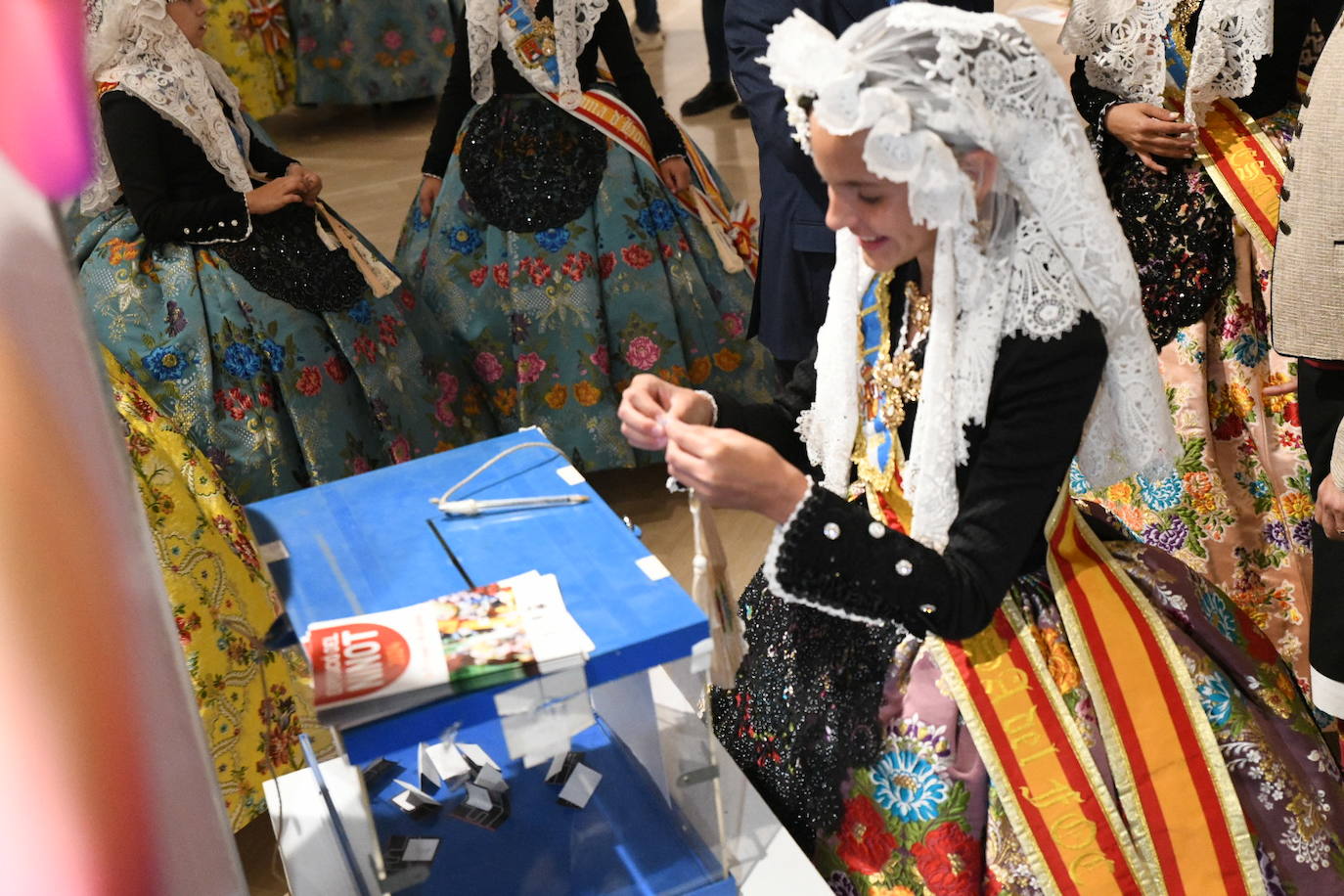 Así ha sido la inauguración de la exposición del Ninot de las Hogueras de Alicante