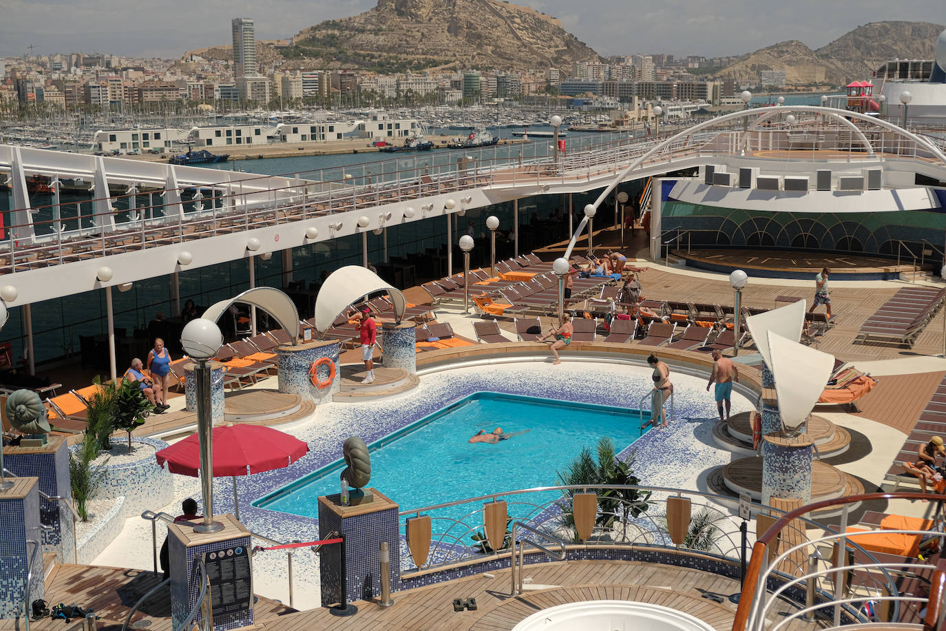 Un día a bordo del MSC Orchestra en Alicante