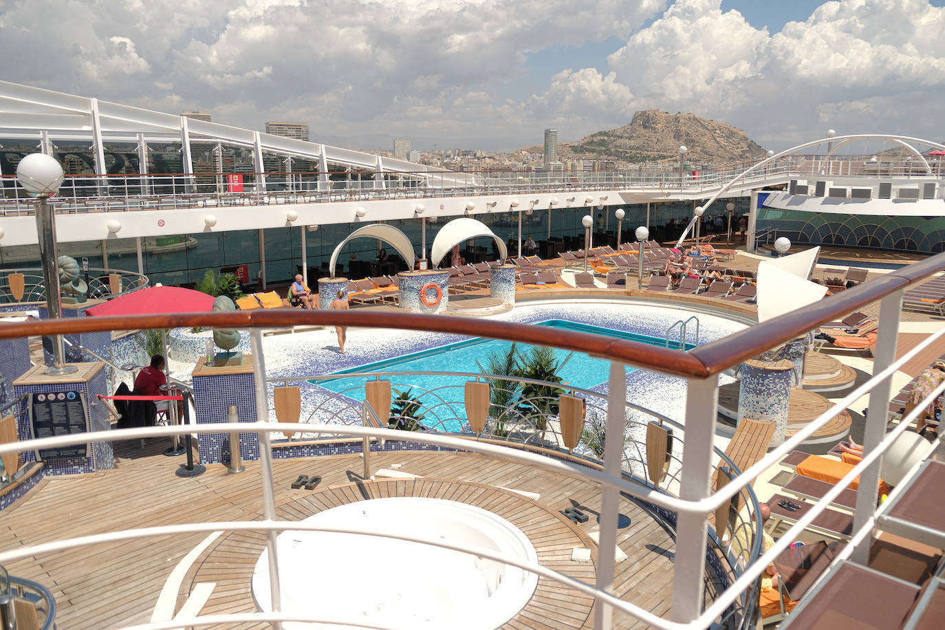 Un día a bordo del MSC Orchestra en Alicante