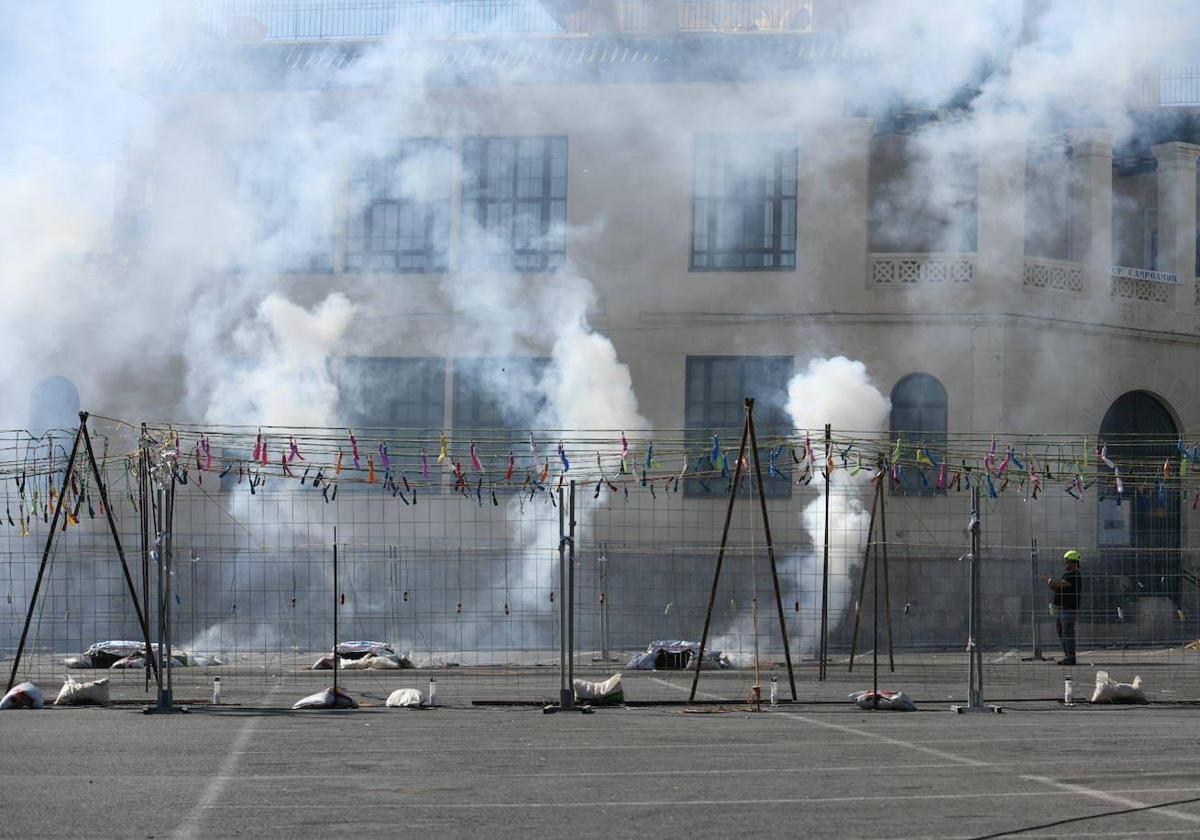 Mascletà en el parking del ADDA el pasado mes de febrero.