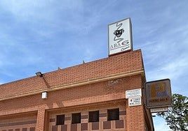 dificio de los antiguos cines Abaseis