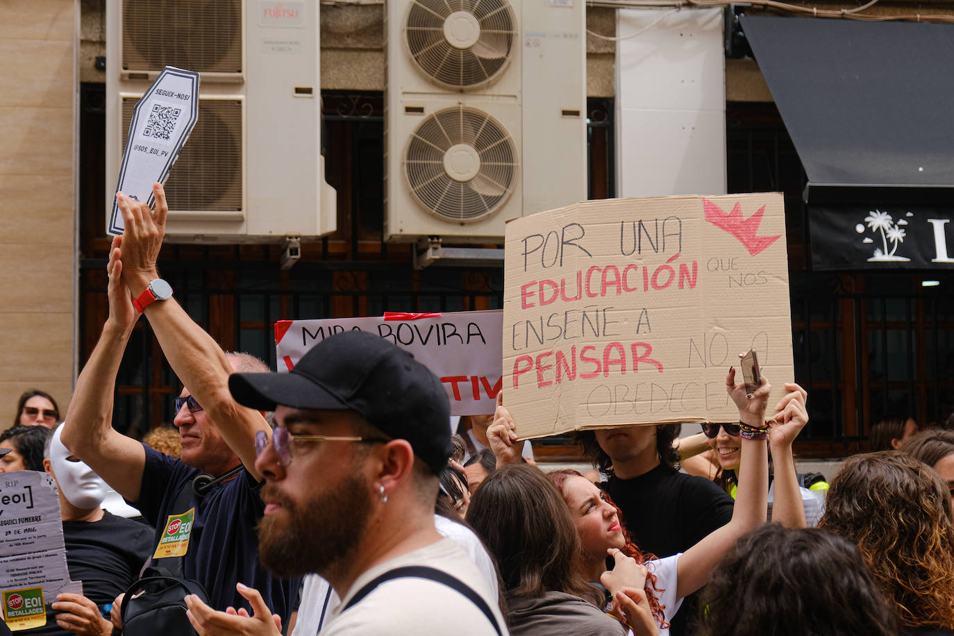 La marea verde toma Alicante en defensa de la educación pública