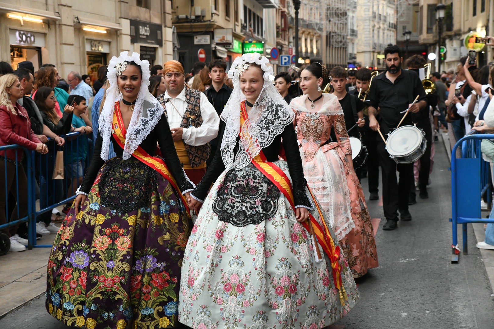 Alicante ya está en Hogueras