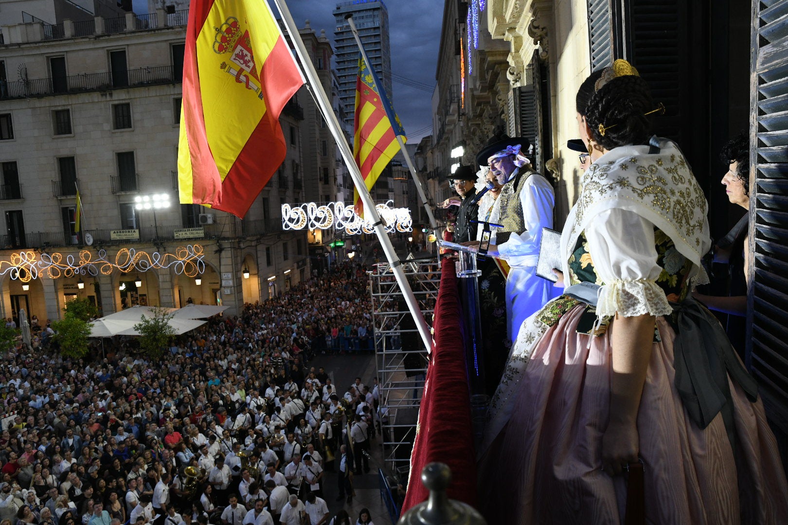 Alicante ya está en Hogueras