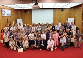 El homenaje ha tenido lugar en el salón de actos del HospitalDr. Balmis.