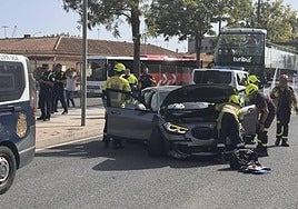Imágenes del accidente frente a la estación de autobuses de Alicante.