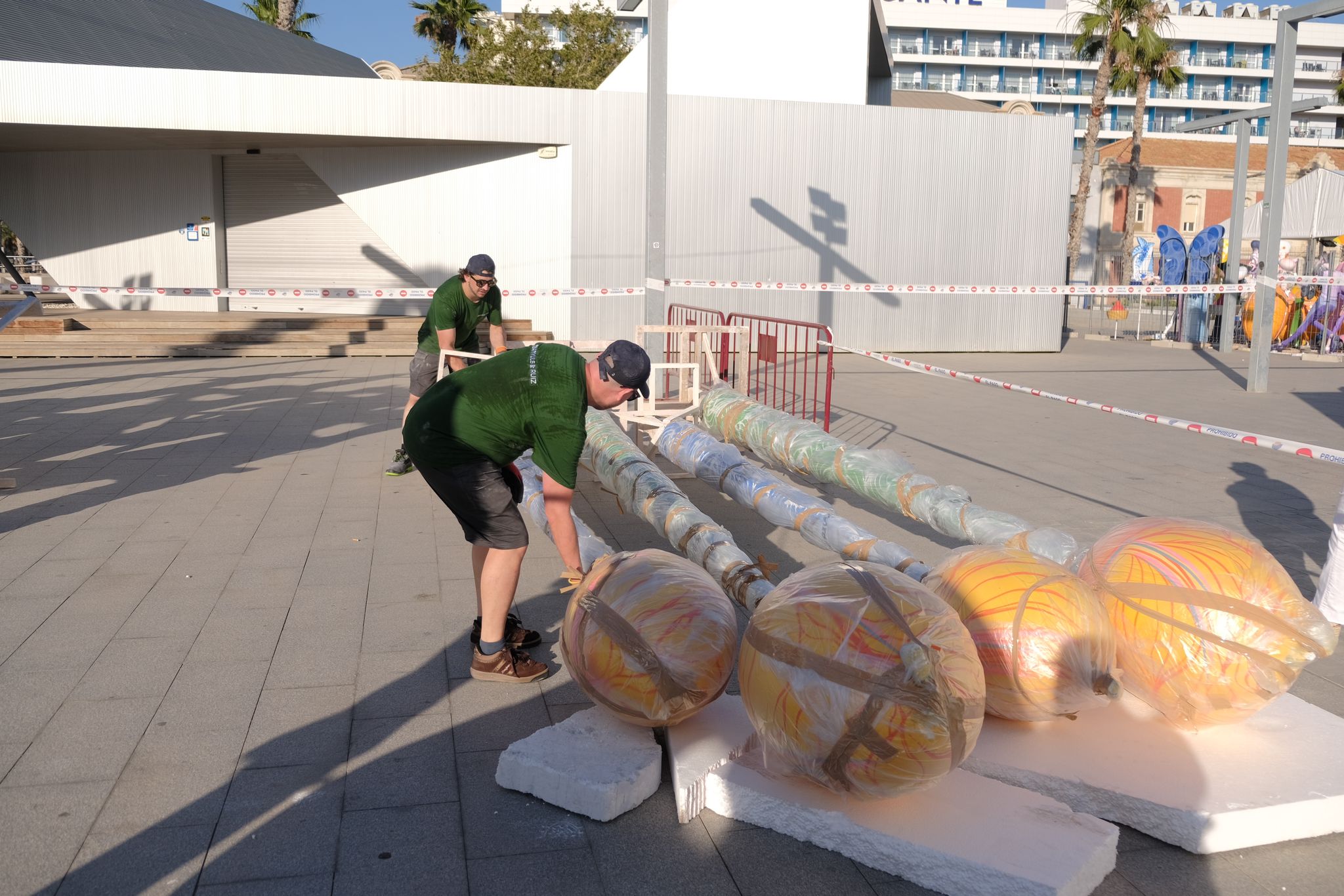 Las Hogueras empiezan a llenar las calles de Alicante