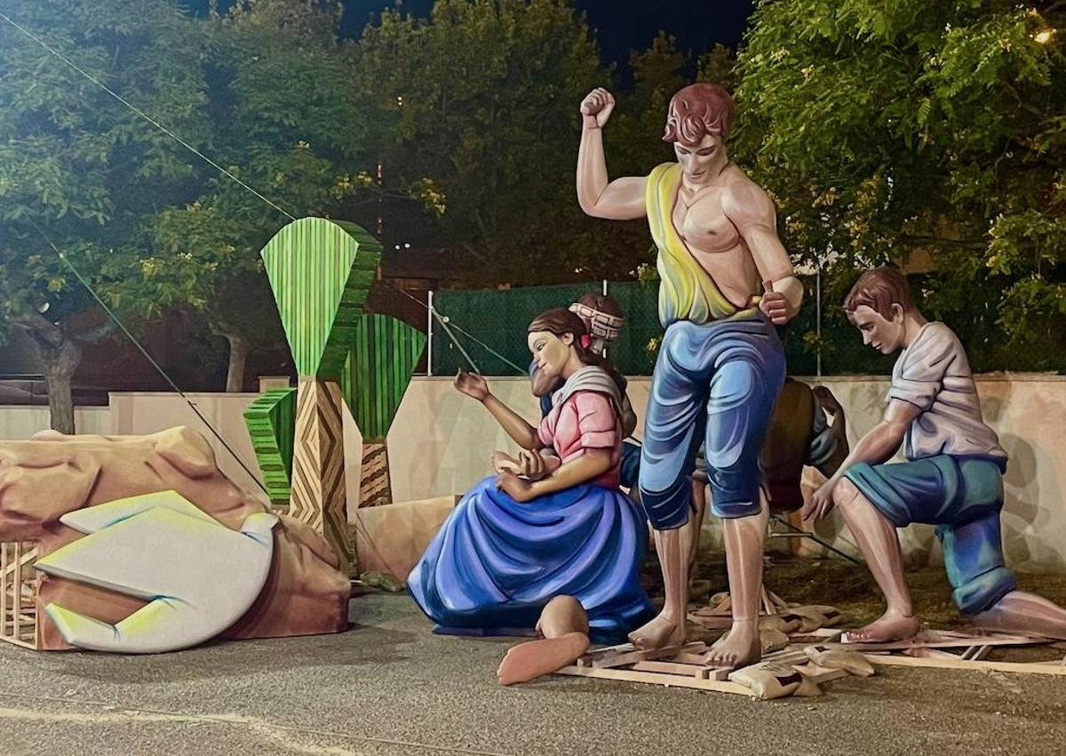 Imagen secundaria 1 - 'Raíces' en Polígono de San Blas.