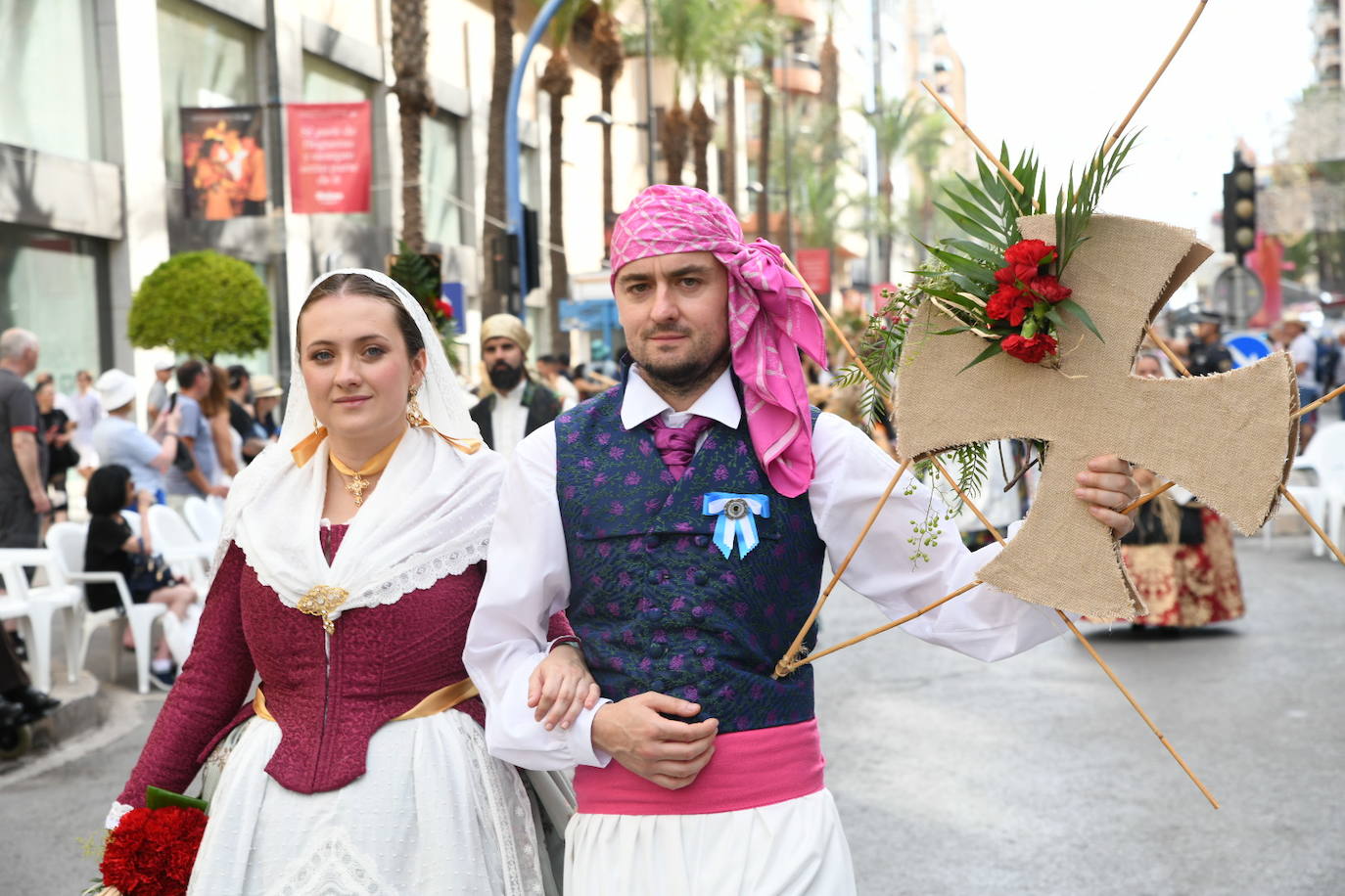 La Virgen del Remedio ya está cubierta de flores