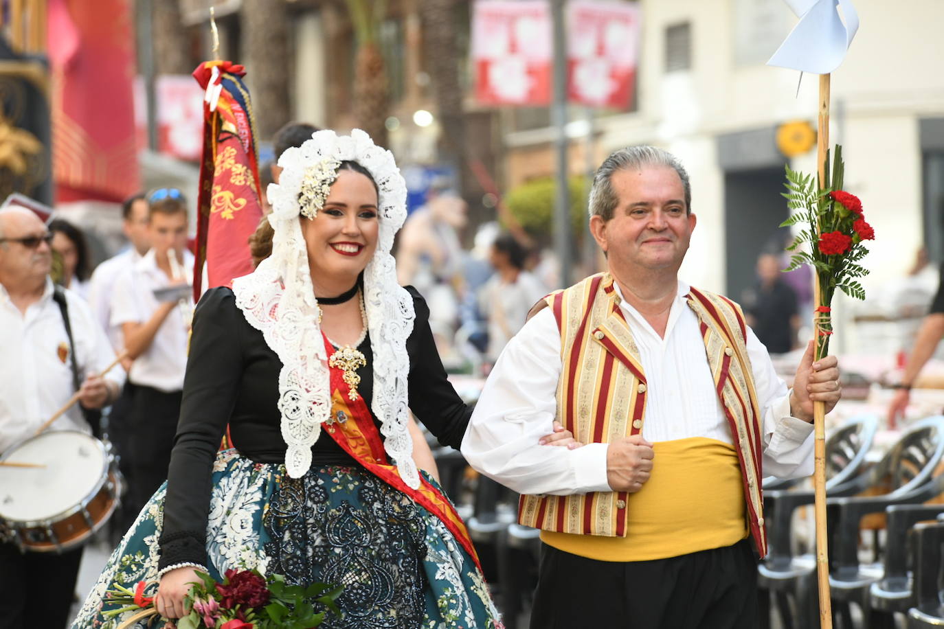 La Virgen del Remedio ya está cubierta de flores