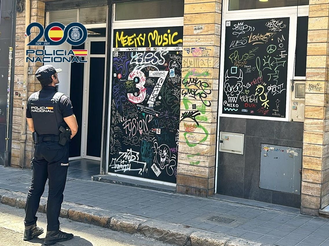 Imagen principal - Hallan la cabeza y las extremidades del torso calcinado encontrado en Fontcalent