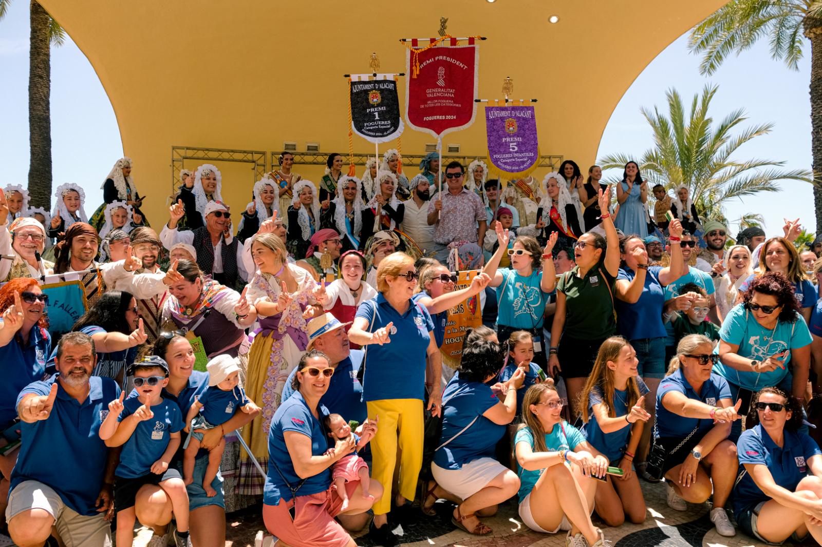 ¿Has recogido premio en las Hogueras? Búscate en las fotos (II)