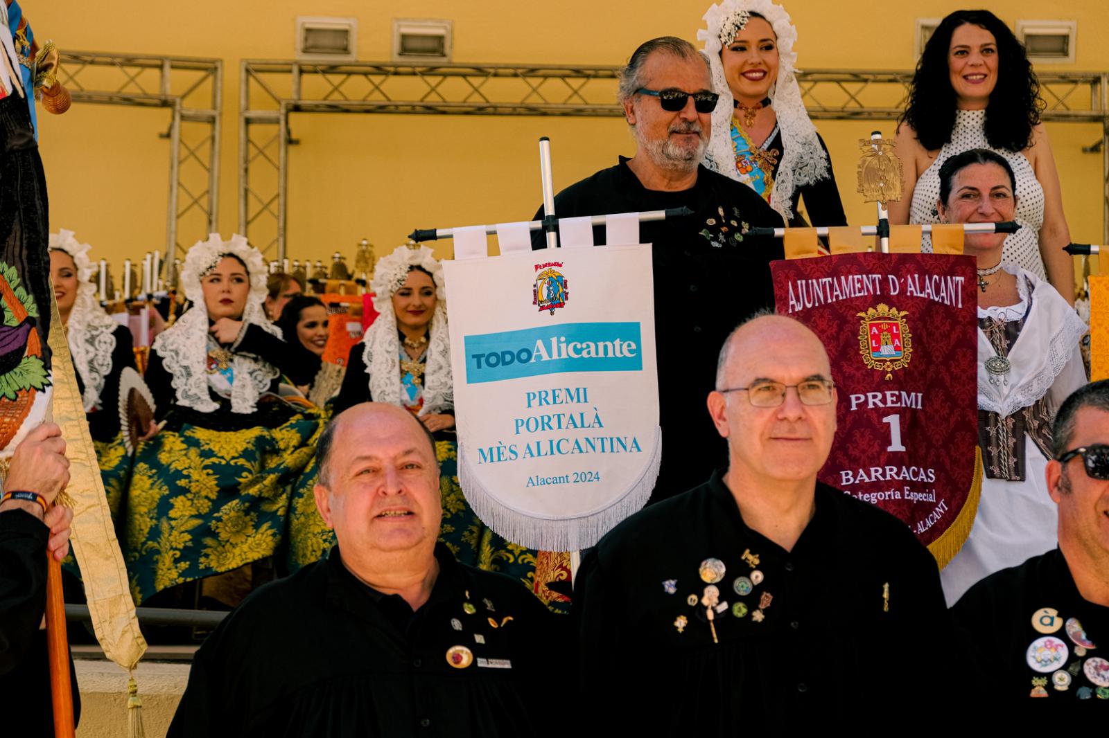 ¿Has recogido premio en las Hogueras? Búscate en las fotos (I)