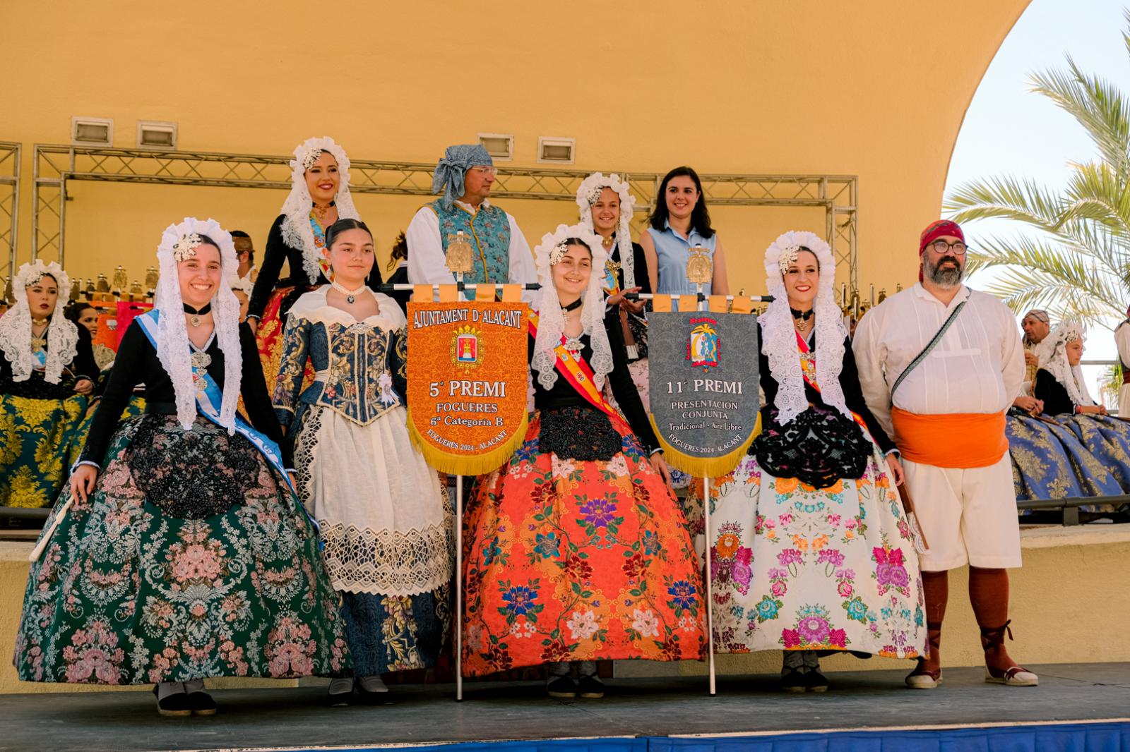 ¿Has recogido premio en las Hogueras? Búscate en las fotos (I)