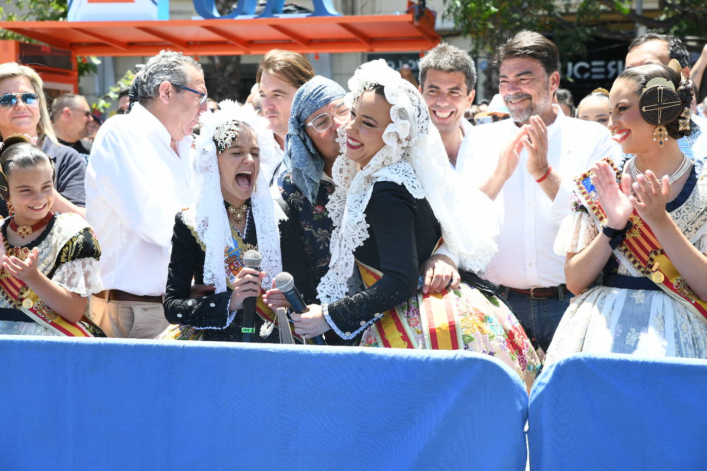 La espectácular mascletà del 23 de junio, foto a foto