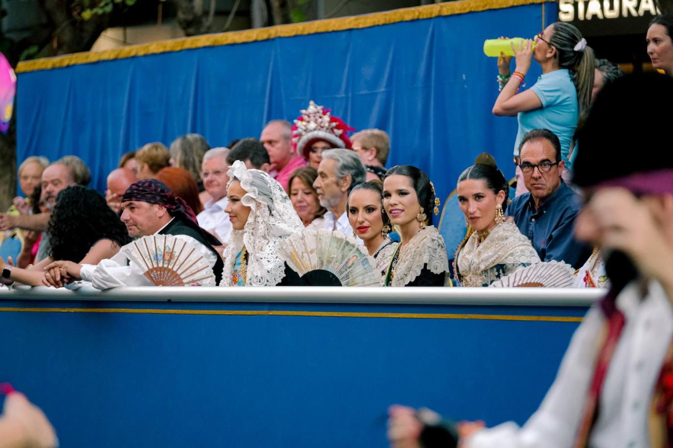 El mundo se une en torno a las Hogueras de Alicante