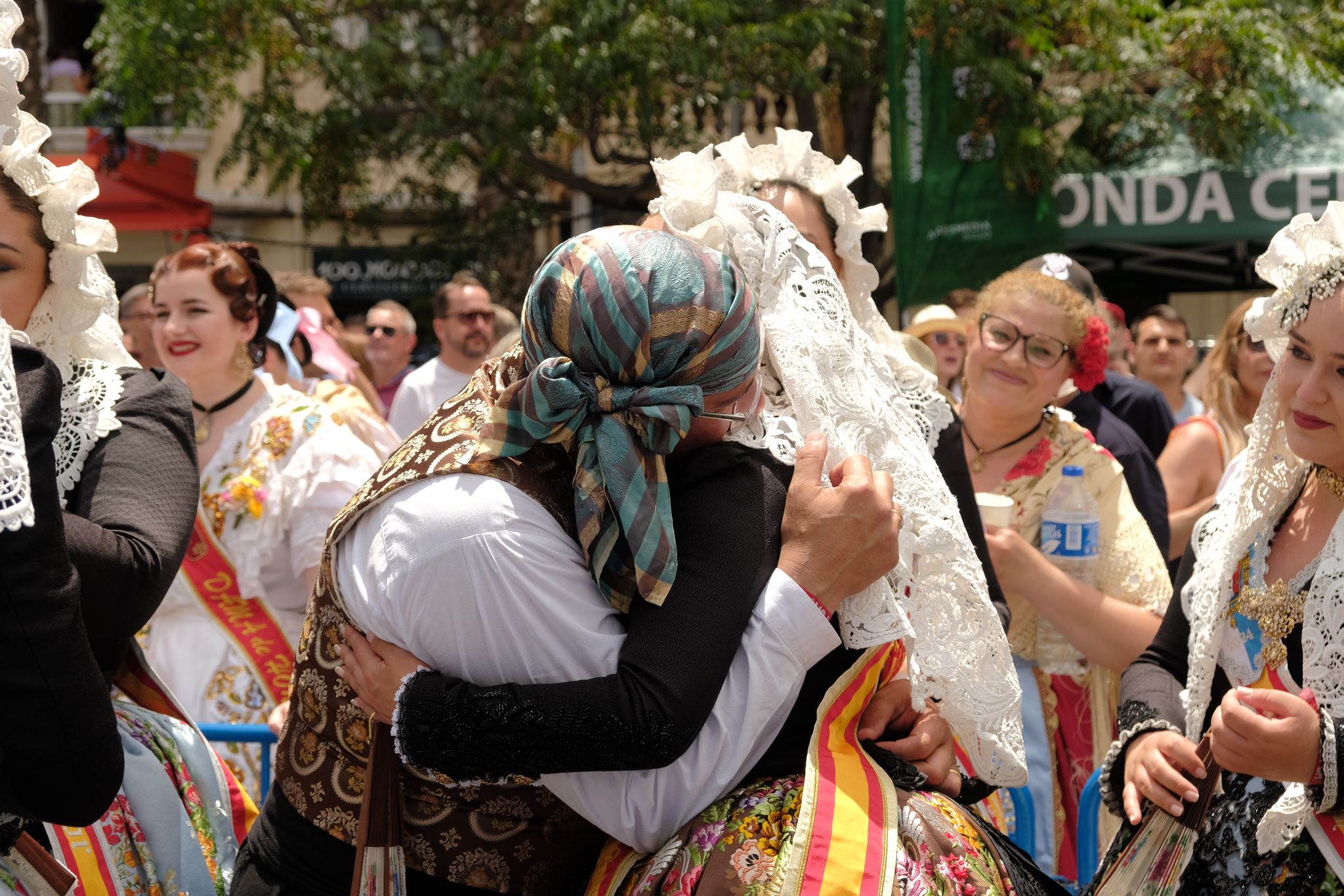 Así ha sido foto a foto la mascletà del 24 de junio
