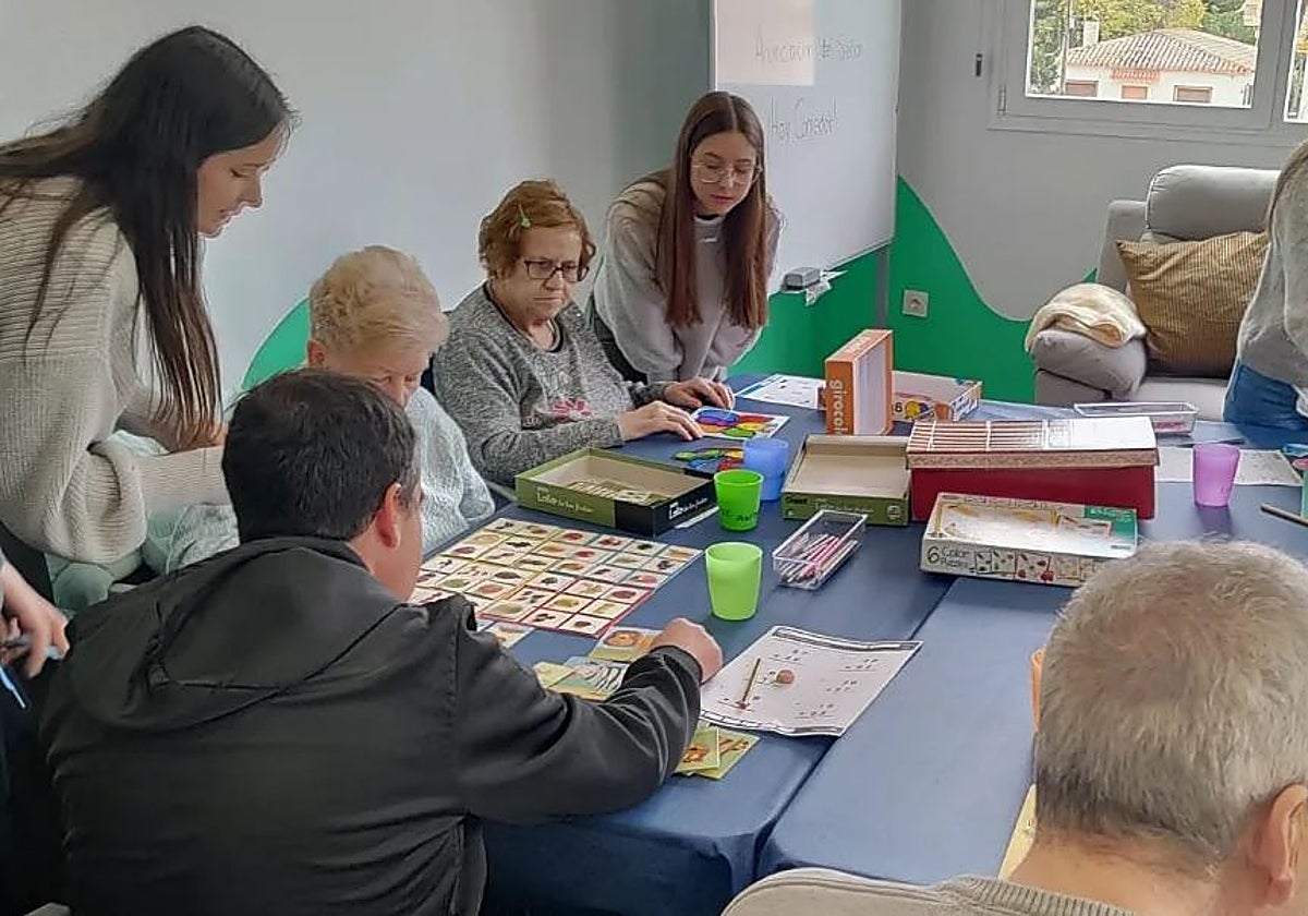 Imagen de una actividad reciente organizada por AFA Marina Baixa